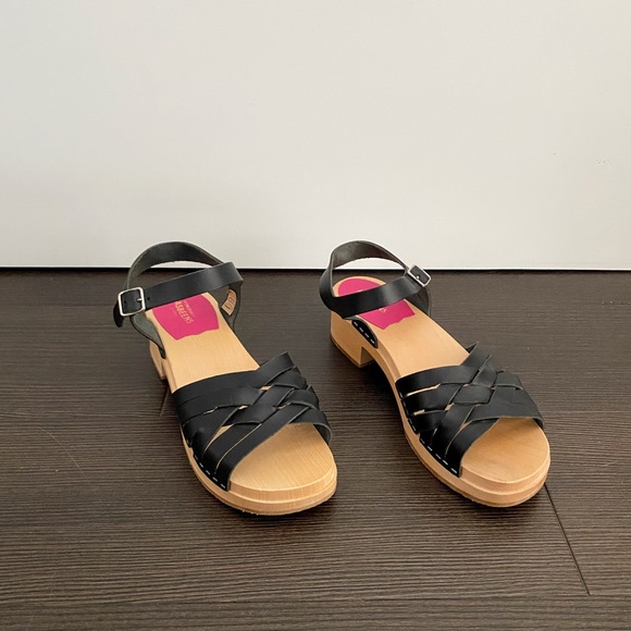 Swedish Hasbeens Renja Clog Sandal // Black - Picture 3 of 9
